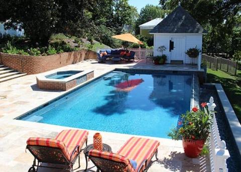 Spotsylvania custom swimming pool